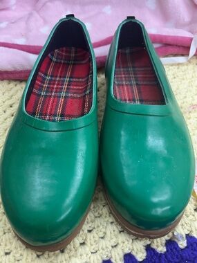 Midwest green rubber garden shoes women size 8
